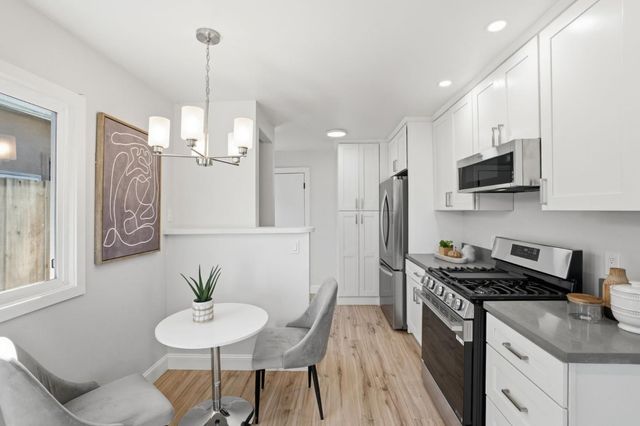 1140 Almanor Avenue, Menlo Park, CA 94025