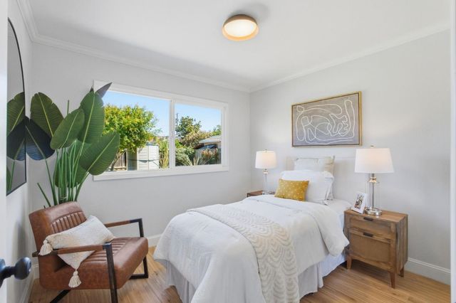 1140 Almanor Avenue, Menlo Park, CA 94025