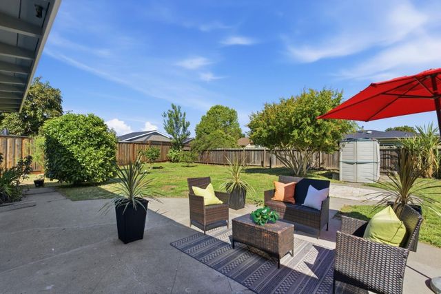 1140 Almanor Avenue, Menlo Park, CA 94025