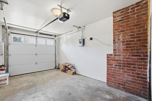 1140 Almanor Avenue, Menlo Park, CA 94025