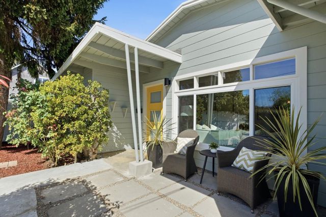 1140 Almanor Avenue, Menlo Park, CA 94025