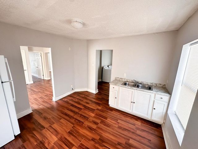 2711 Avenue K, Galveston, TX 77550