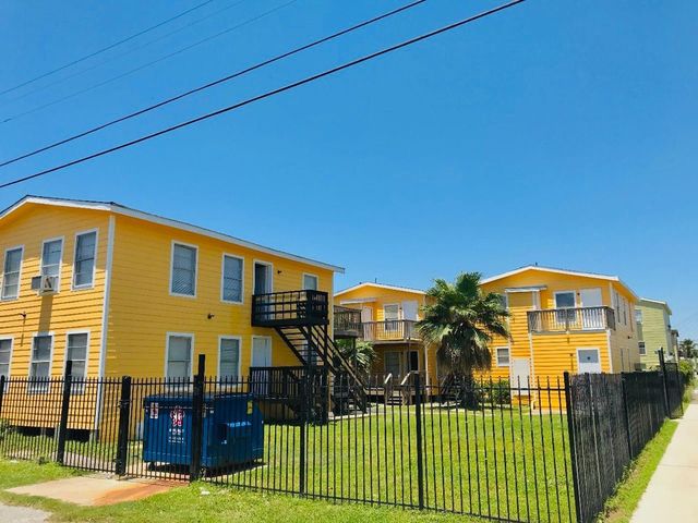 2711 Avenue K, Galveston, TX 77550