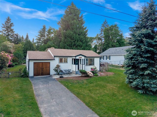 23114 29th Avenue W, Brier, WA 98036