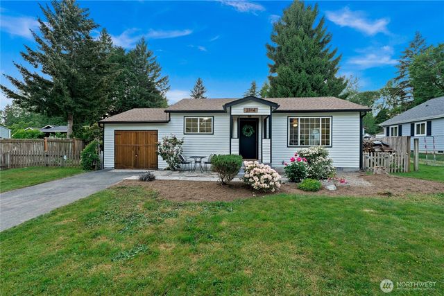 23114 29th Avenue W, Brier, WA 98036