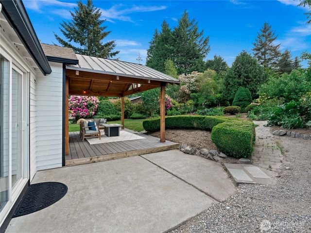 23114 29th Avenue W, Brier, WA 98036