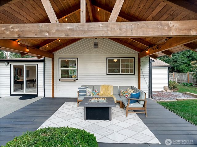 23114 29th Avenue W, Brier, WA 98036
