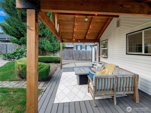 23114 29th Avenue W, Brier, WA 98036
