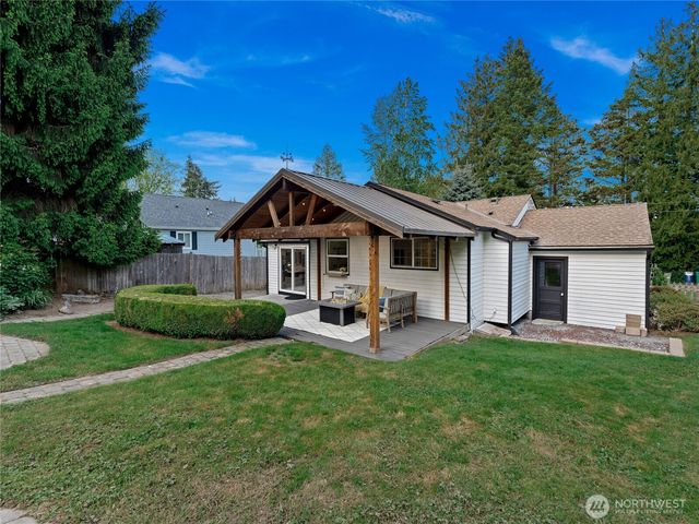 23114 29th Avenue W, Brier, WA 98036