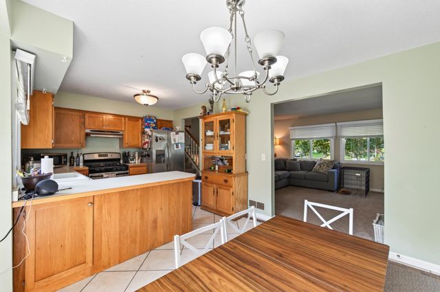 7460 Berkshire Way, Maple Grove, MN 55311
