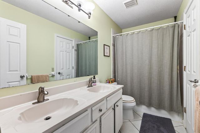 7460 Berkshire Way, Maple Grove, MN 55311