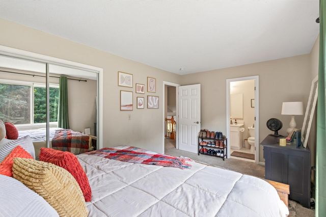 7460 Berkshire Way, Maple Grove, MN 55311