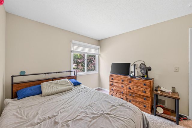 7460 Berkshire Way, Maple Grove, MN 55311