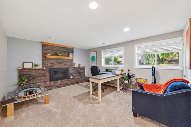 7460 Berkshire Way, Maple Grove, MN 55311