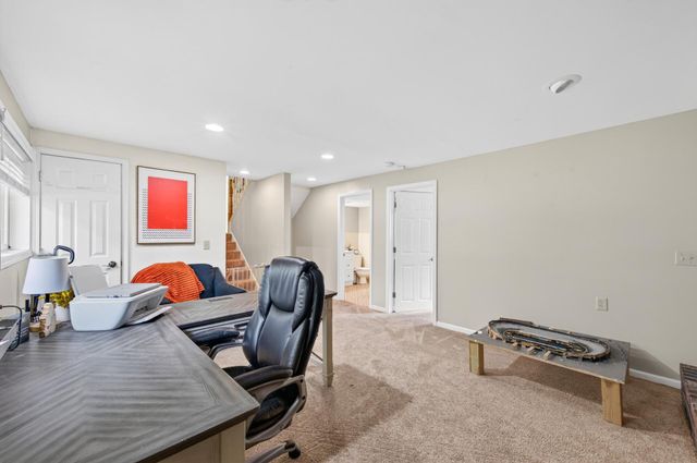 7460 Berkshire Way, Maple Grove, MN 55311