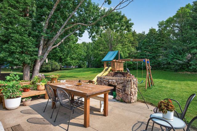 7460 Berkshire Way, Maple Grove, MN 55311