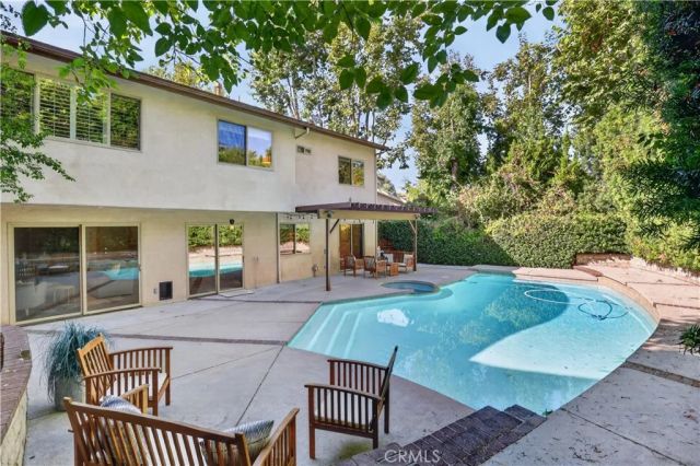 4262 Levitt, Sherman Oaks, CA 91403