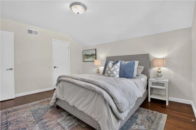 4262 Levitt, Sherman Oaks, CA 91403