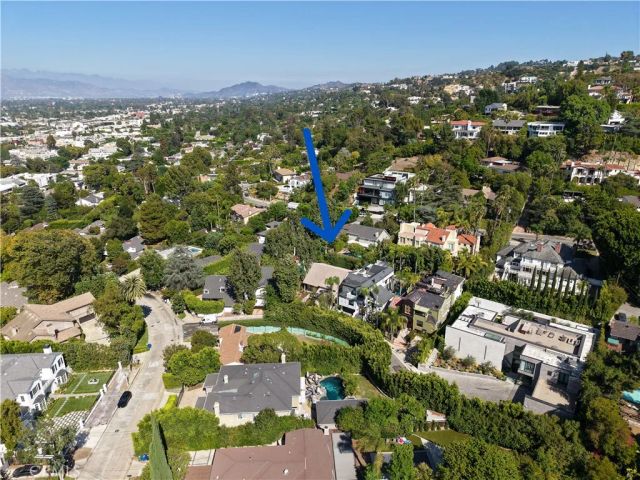 4262 Levitt, Sherman Oaks, CA 91403