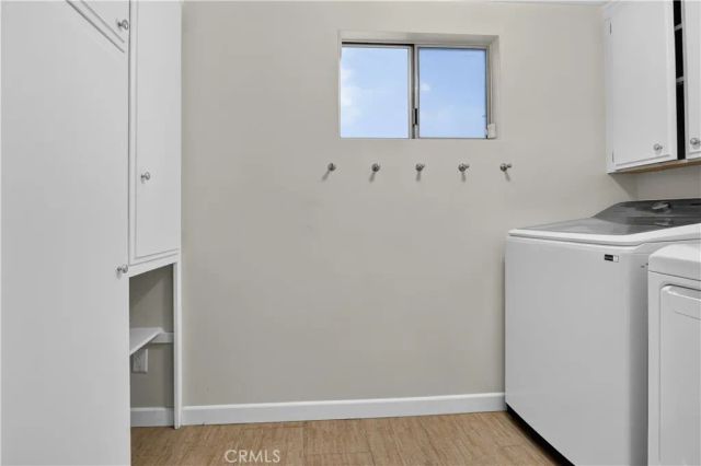 4262 Levitt, Sherman Oaks, CA 91403