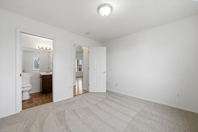 5808 Hudson Dr, Pasco, WA 99301