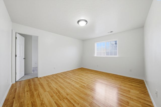 5808 Hudson Dr, Pasco, WA 99301