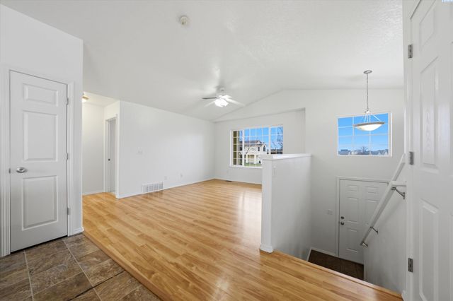 5808 Hudson Dr, Pasco, WA 99301