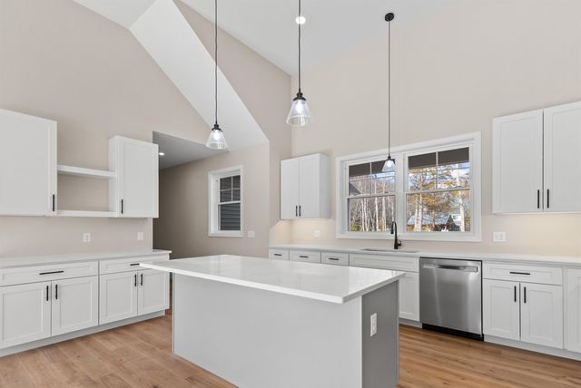 80 Hatch Corner Road, Meredith, NH 03253