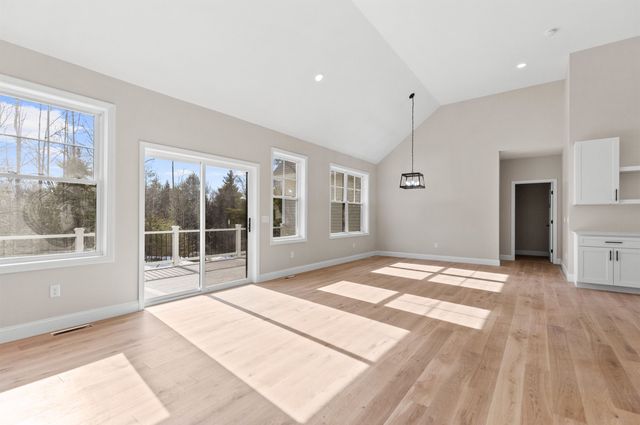 80 Hatch Corner Road, Meredith, NH 03253