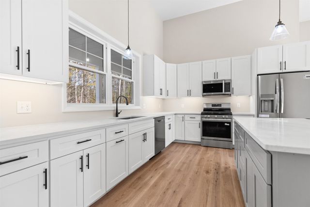 80 Hatch Corner Road, Meredith, NH 03253