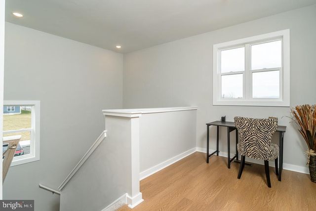 1528 CROWNPOINT DR, Harrisonburg, VA 22801