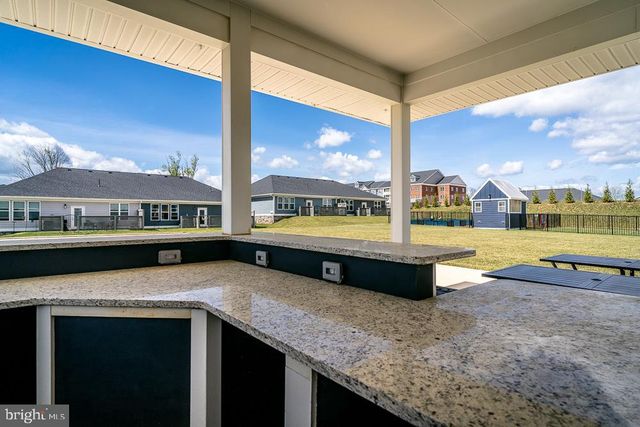 1528 CROWNPOINT DR, Harrisonburg, VA 22801