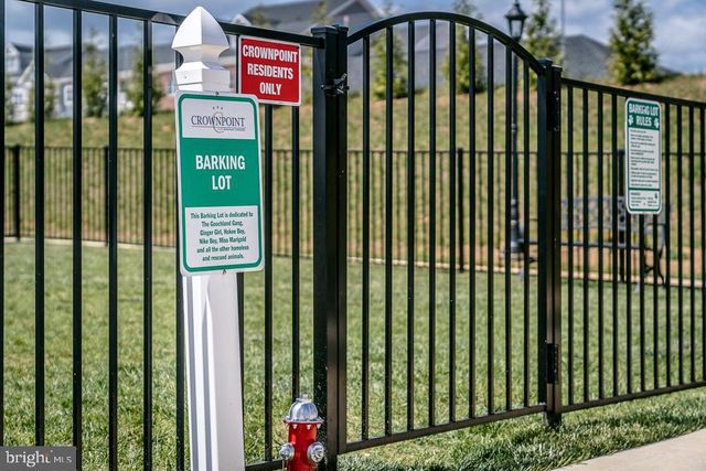 1528 CROWNPOINT DR, Harrisonburg, VA 22801