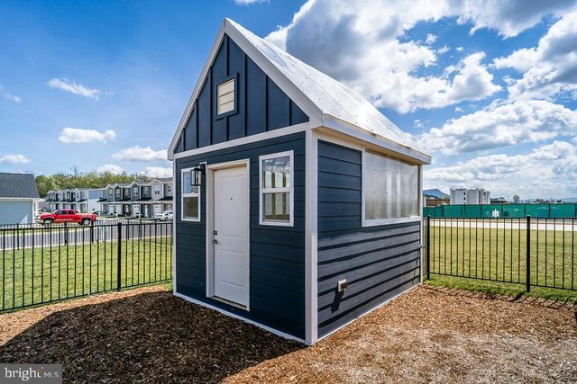 1528 CROWNPOINT DR, Harrisonburg, VA 22801