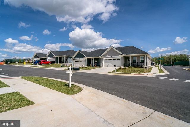 1528 CROWNPOINT DR, Harrisonburg, VA 22801