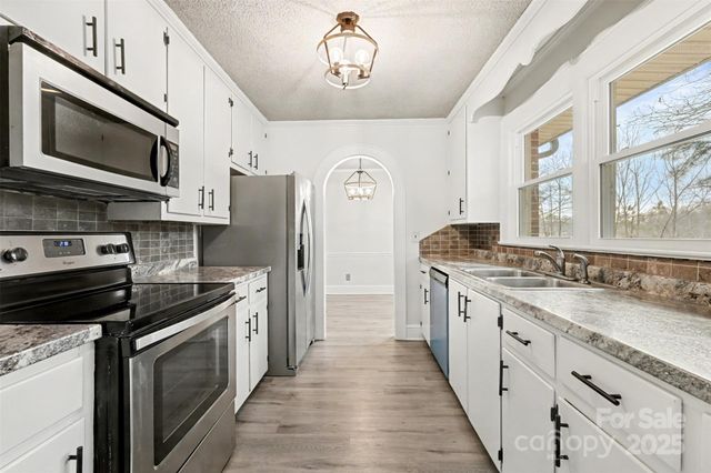 38701 Cranford Road, New London, NC 28127