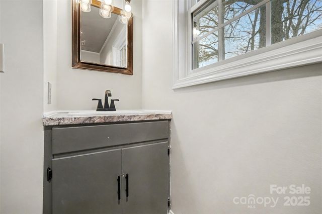 38701 Cranford Road, New London, NC 28127