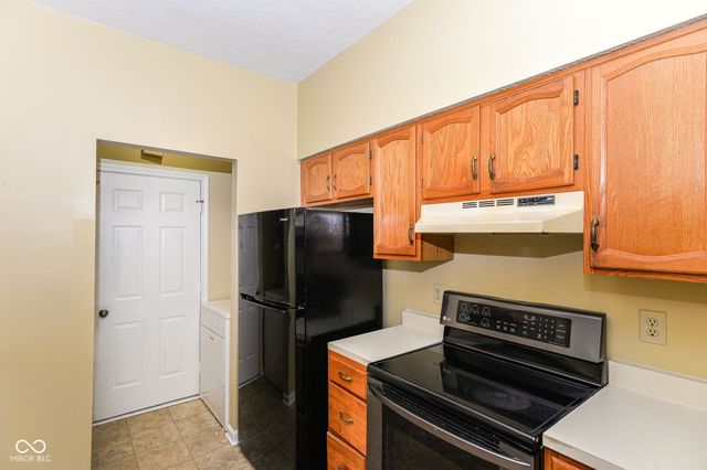 7128 Eagle Cove Drive, Indianapolis, IN 46254