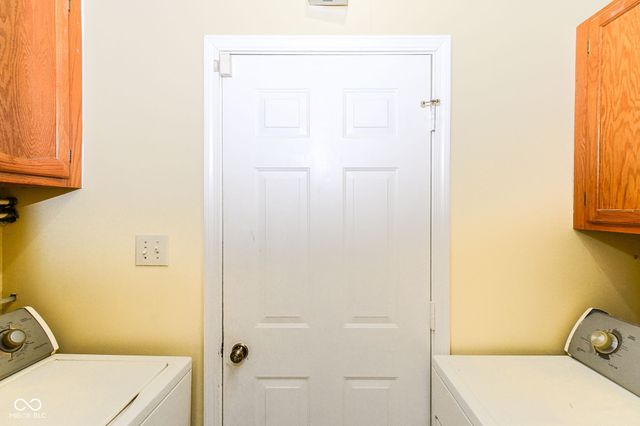 7128 Eagle Cove Drive, Indianapolis, IN 46254