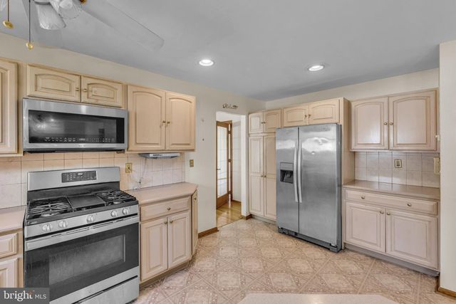 1218 PRIMROSE CT, Bensalem, PA 19020