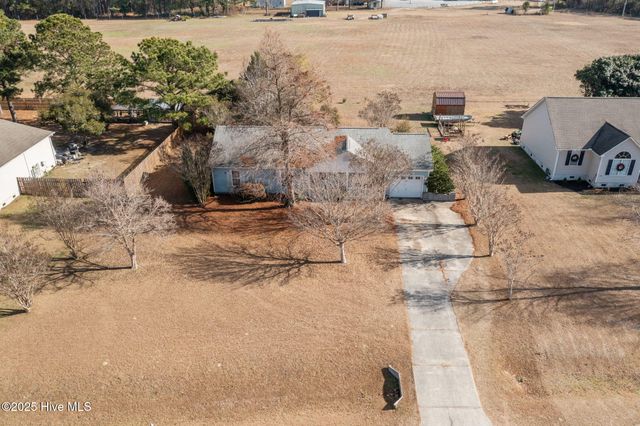 213 Palomino Lane, Swansboro, NC 28584