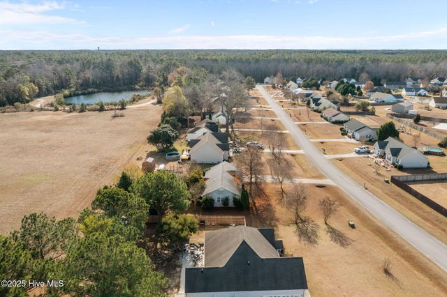213 Palomino Lane, Swansboro, NC 28584