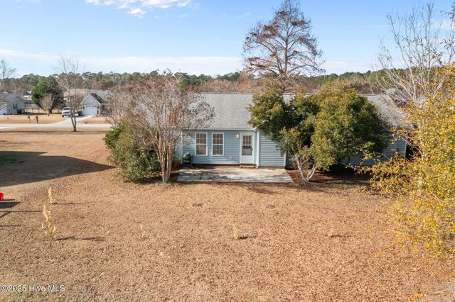 213 Palomino Lane, Swansboro, NC 28584