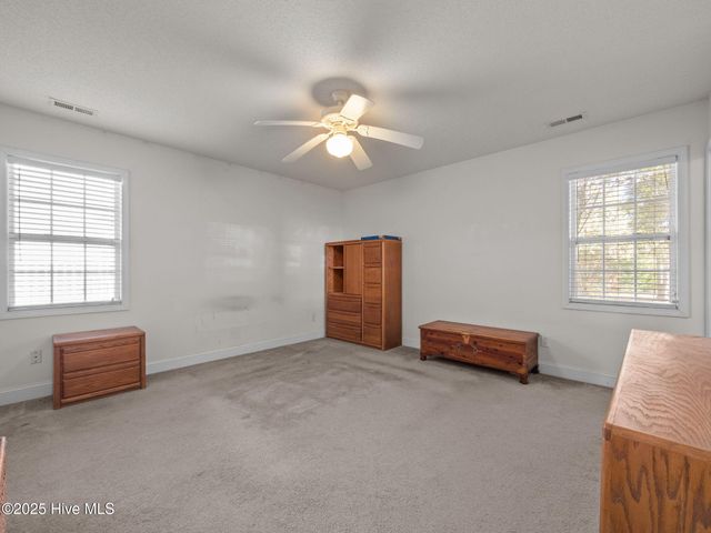 213 Palomino Lane, Swansboro, NC 28584