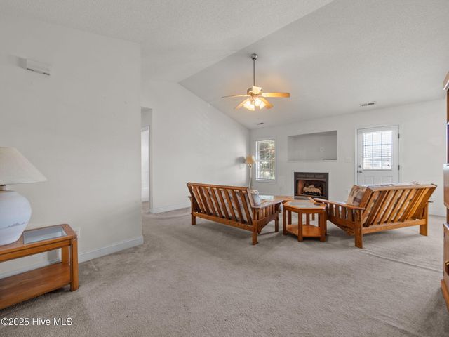 213 Palomino Lane, Swansboro, NC 28584