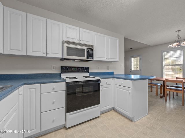 213 Palomino Lane, Swansboro, NC 28584