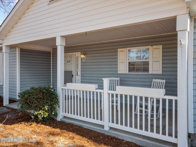 213 Palomino Lane, Swansboro, NC 28584