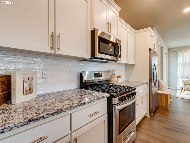 30937 Nw BROOKING St, North Plains, OR 97133