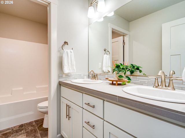 30937 Nw BROOKING St, North Plains, OR 97133