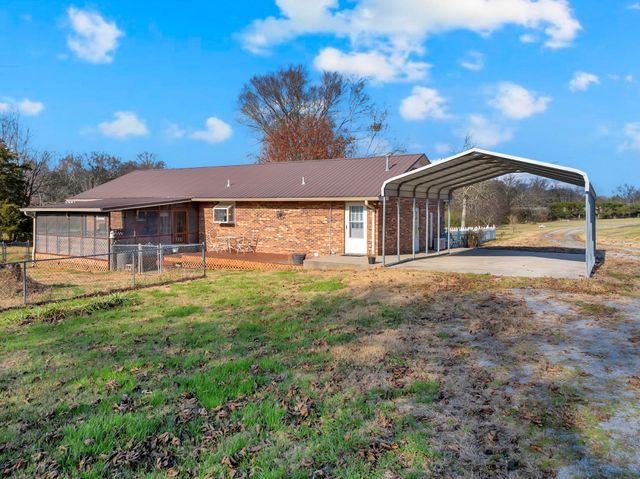 1723 Hwy 64 W, Shelbyville, TN 37160